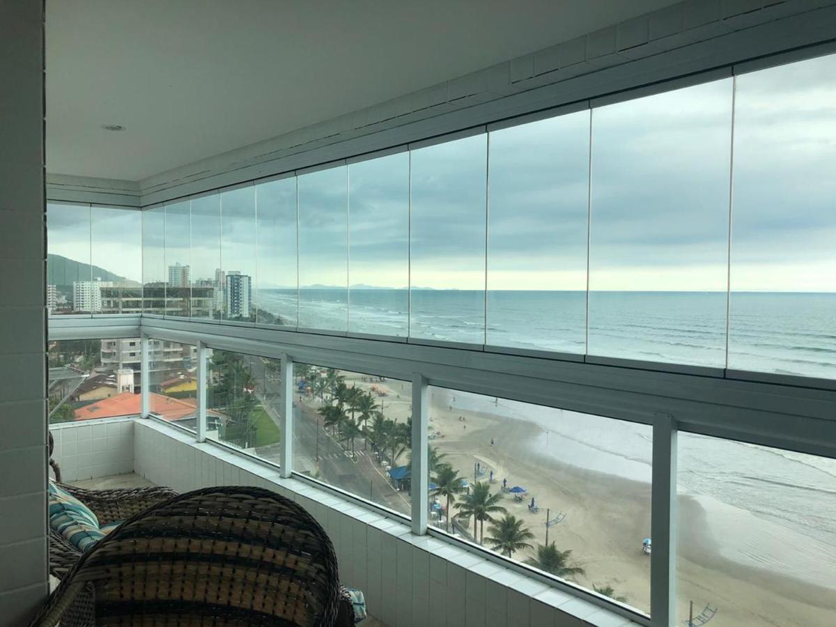 Mongagua Com Vista Para O Mar Pe Na Areia Екстериор снимка