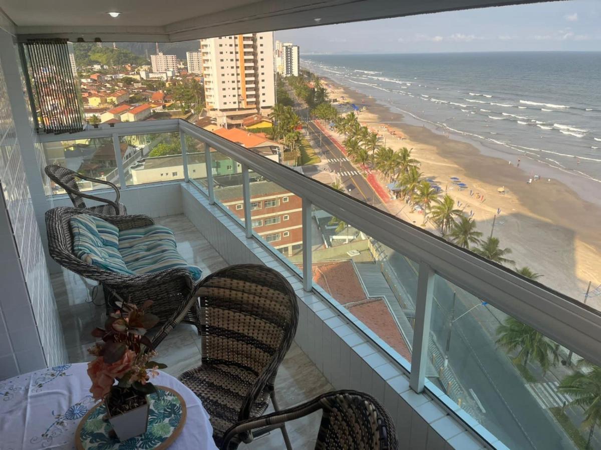 Mongagua Com Vista Para O Mar Pe Na Areia Екстериор снимка