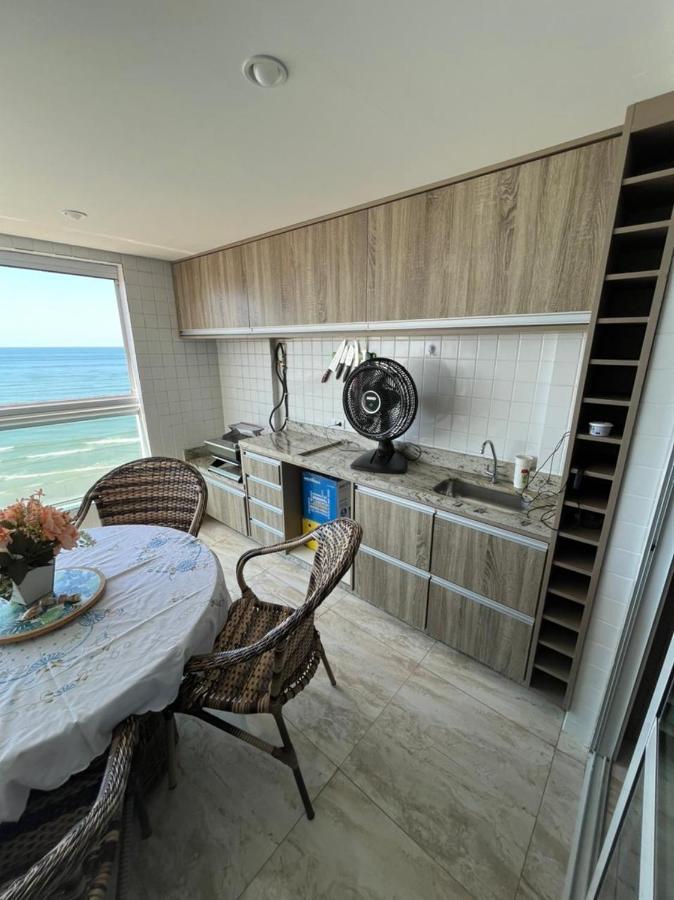 Mongagua Com Vista Para O Mar Pe Na Areia Екстериор снимка