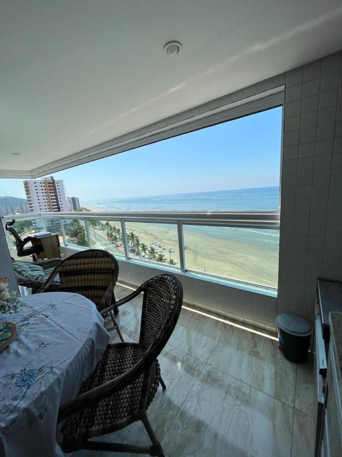 Mongagua Com Vista Para O Mar Pe Na Areia Екстериор снимка